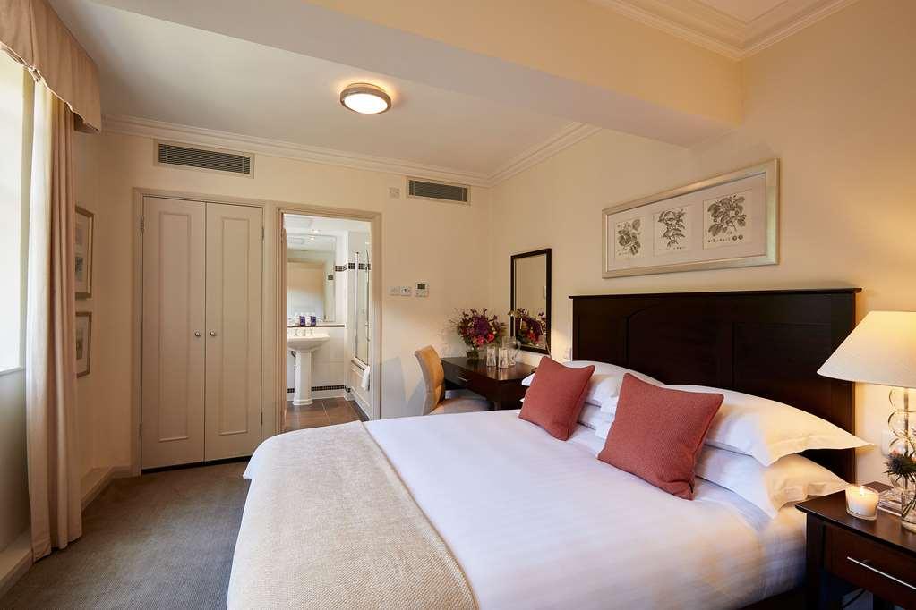 แมคโดนัลด์ ฟริมลีย์ ฮอลล์ โฮเต็ล แอนด์ สปา Hotel แคมเบอร์ลีย์ ห้อง รูปภาพ