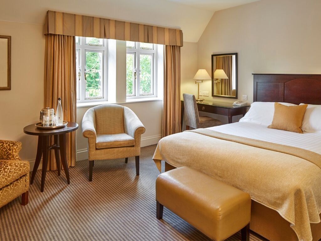 แมคโดนัลด์ ฟริมลีย์ ฮอลล์ โฮเต็ล แอนด์ สปา Hotel แคมเบอร์ลีย์ ภายนอก รูปภาพ